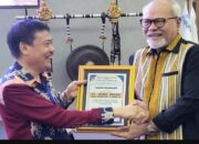 BPD GAPENSI NTT BERI PENGHARGAAN KEPADA 9 KONTRAKTOR