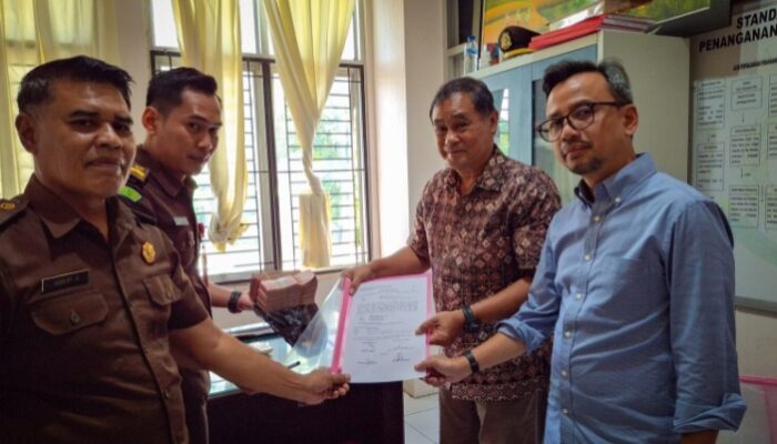 Tim Penyidik Sita Rp 108 Juta dari Eks Direktur PT. Bina Artha Sekuritas dalam Kasus MTN Bank NTT