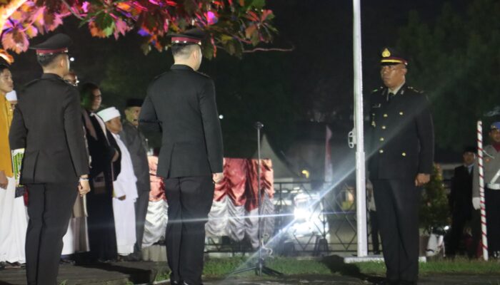 Malam Renungan Hari Lahir Pancasila di Taman Renungan Bung Karno, Kapolres Ende Menjadi Pemimpinan Acara