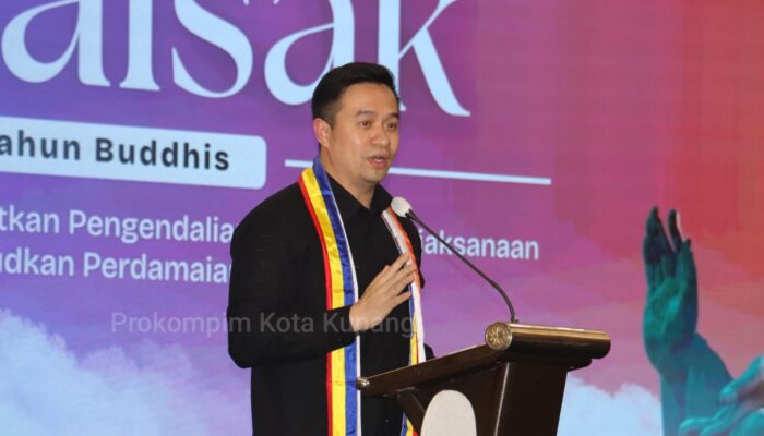 Komitmen Rawat Kerukunan Beragama Wali Kota Kupang Hadiri Acara Sannipata (Dharmasanti) Waisak 2569 Buddhis Era (BE) tahun 2025