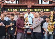 Tampil Sebagai Juara Umum, Sasana Tinju Kaki Lena Boxing Camp Apresiasi Dukungan Kapolres Ende
