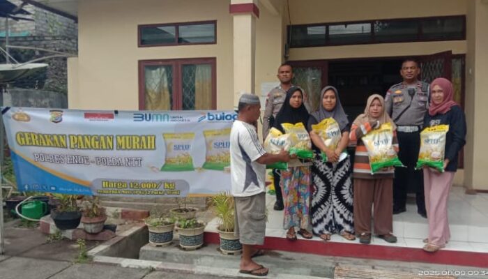 Dukung Program Gerakan Pangan Murah, Polres Ende Salurkan 24 Ton Beras Bagi Masyarakat