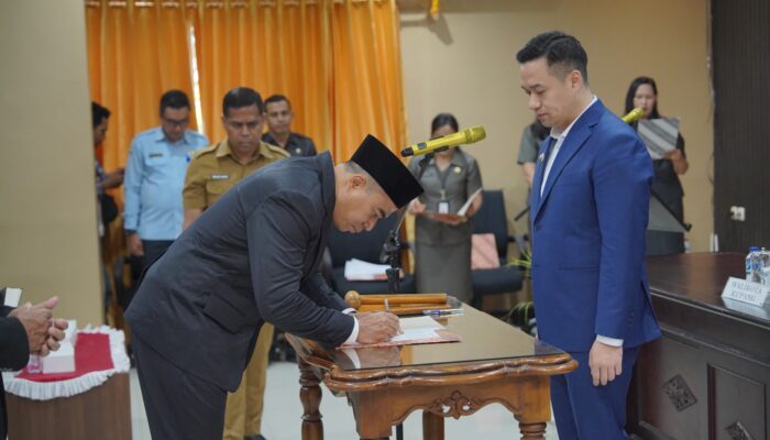 Dirut Perumda Air Minum Kota Kupang Periode 2025–2030, Isidorus Lilijawa dilantik Wali Kota Kupang