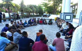 Hadir Untuk Masyarakat,  Wali Kota Kupang Terima Honorer TMS P3K