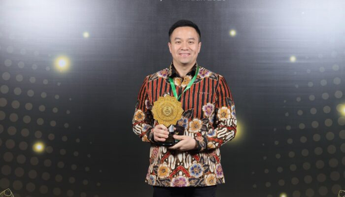 Kota Kupang Terima Penghargaan Capaian Universal Health Coverage (UHC) Kategori Pratama