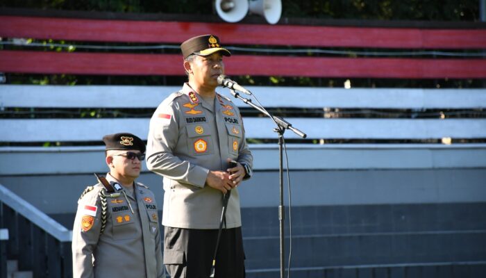 Kapolda NTT Berikan Penghargaan kepada Personel Berprestasi, Tekankan Semangat Pengabdian dan Integritas