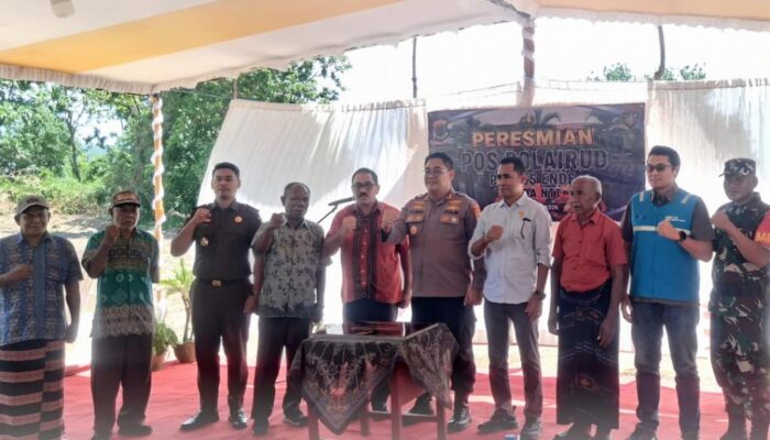 Manager PT PLN Nusantara Power Services PLTU Ropa Hadiri Peresmian Pos PolAirud Polres Ende di Desa Keliwumbu