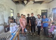 Peduli Stunting, Filmon Loasana Serahkan Bantuan Lengkap untuk Posyandu Mawar Kolhua