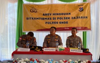 ​Perkuat Sinergitas dan Kepedulian, Kapolres Ende Gelar Kunjungan Kerja Humanis di Pulau Ende