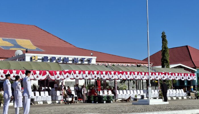 Kementerian PU NTT Doakan Warga Flores Terdampak Gempa pada Upacara HUT ke-81 RI