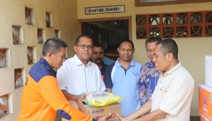 Dari Pesantren ke Paroki, Gubernur Melki Perkuat Bantuan untuk Warga Terdampak Gempa Ende