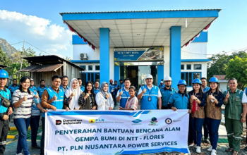Direktur Utama PT PLN Nusantara Power Services, Salurkan Bantuan Sembako ke Tiga Desa Terdampak Gempa di Sekitar PLTU Ropa