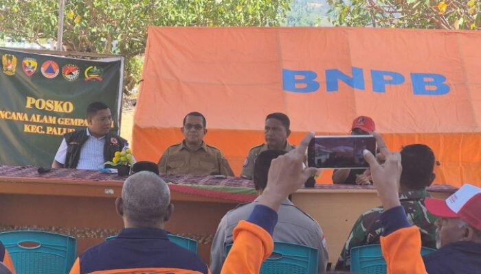 Menembus Palue, Gubernur Melki Pastikan Tak Ada Warga Terdampak Gempa yang Terlewat