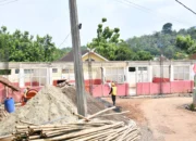Program Revit Sekolah 2026 Jadi Sorotan, Warga Desak DPRD Ende Periksa Pekerjaan di Lapangan